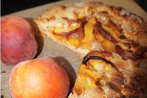 Perfect-Plant-Based-Almond-Peach-Galette
