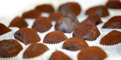 vegan-chocolate-maca-truffles