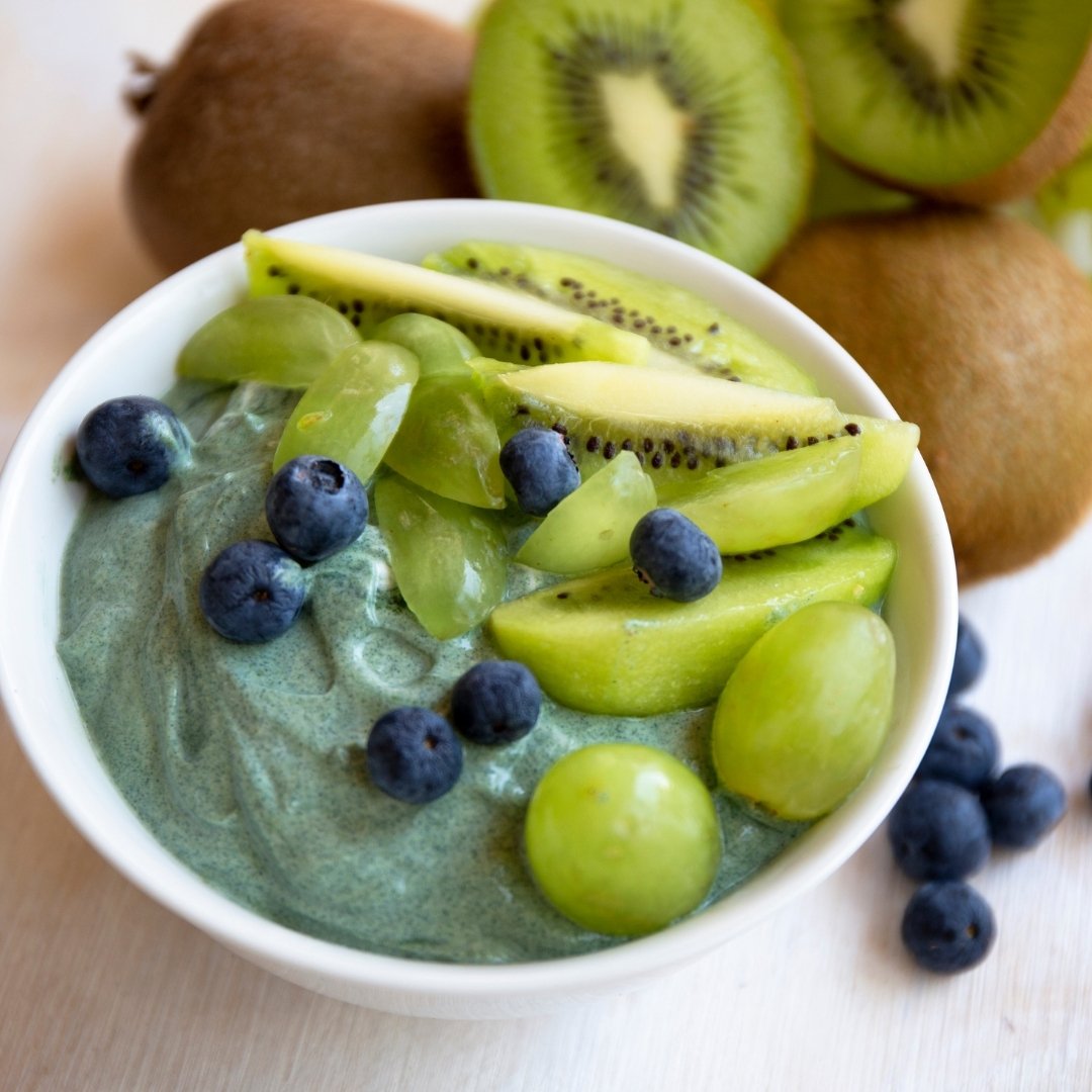 Assuaged-Hawaiian-Spirulina-Superfood-Smoothie-Bowl-Recipe