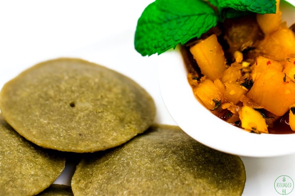 Indian Lentil Spirulina Rice Cakes with Mint Mango Pineapple Chutney
