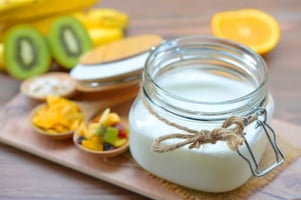 Easy-Dairy-Free-Homemade-Coconut-Yogurt