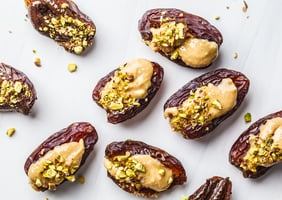 how-to-make-snicker-dates