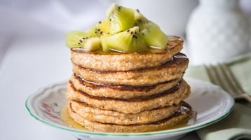 How to Make Gluten-Free Oat Flour Banana Pancakes